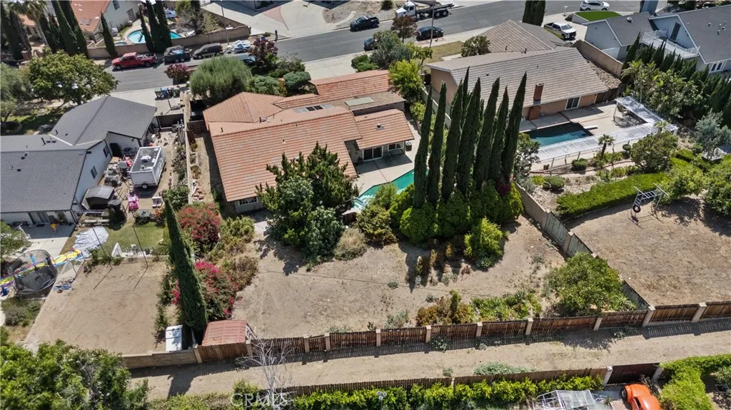 15574 Sorbonne Street, Rancho Cascades, California 91342 home-pic-31